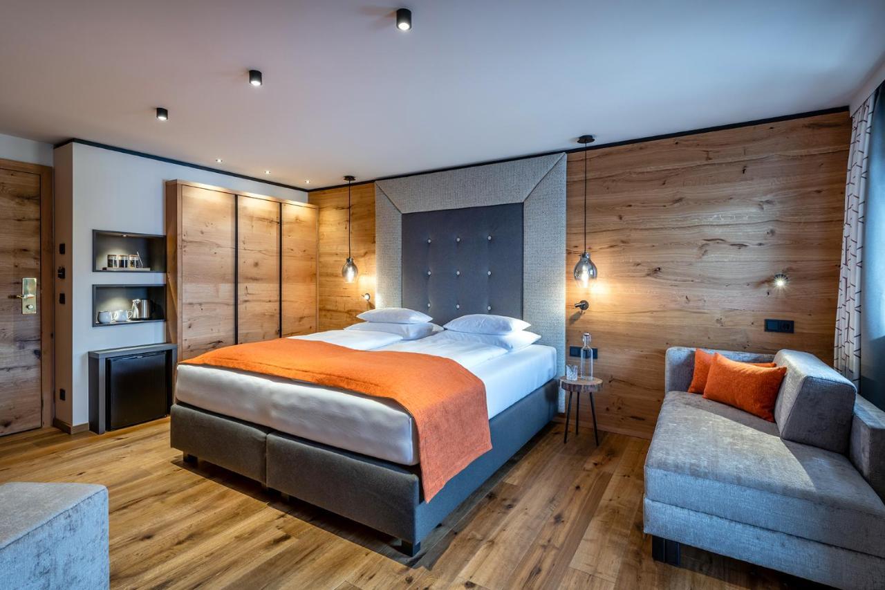 Hotel Das Zwoelferhaus Заалбах-Хинтерглем Екстериор снимка