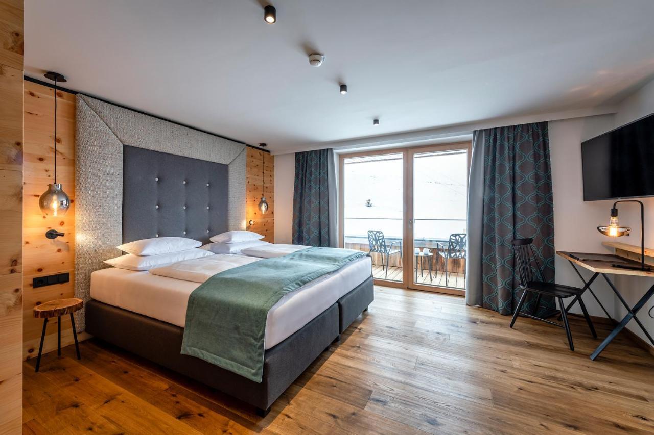 Hotel Das Zwoelferhaus Заалбах-Хинтерглем Екстериор снимка