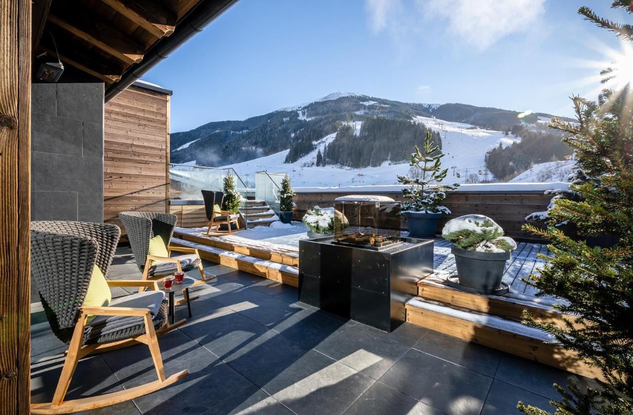 Hotel Das Zwoelferhaus Заалбах-Хинтерглем Екстериор снимка